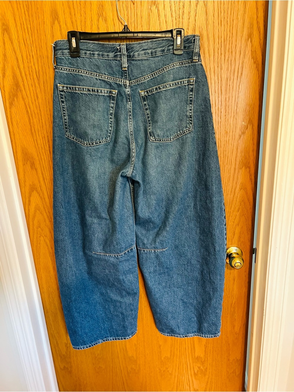 Barrel Horseshoe Jean - Picture 4 of 6